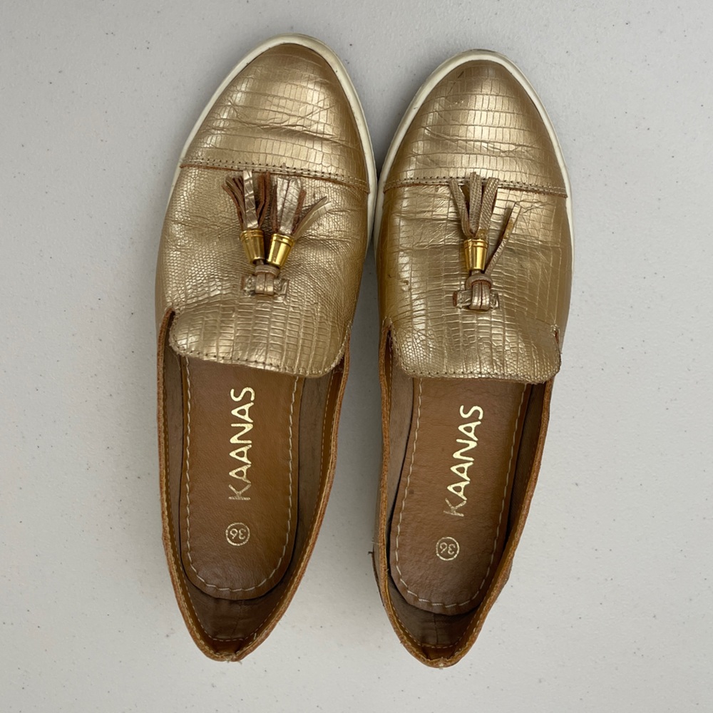 Kaanas gold slip on loafers with tassels flat sneaker